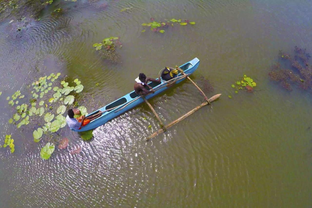 Grand Tamarind Lake Kataragama Exterior photo