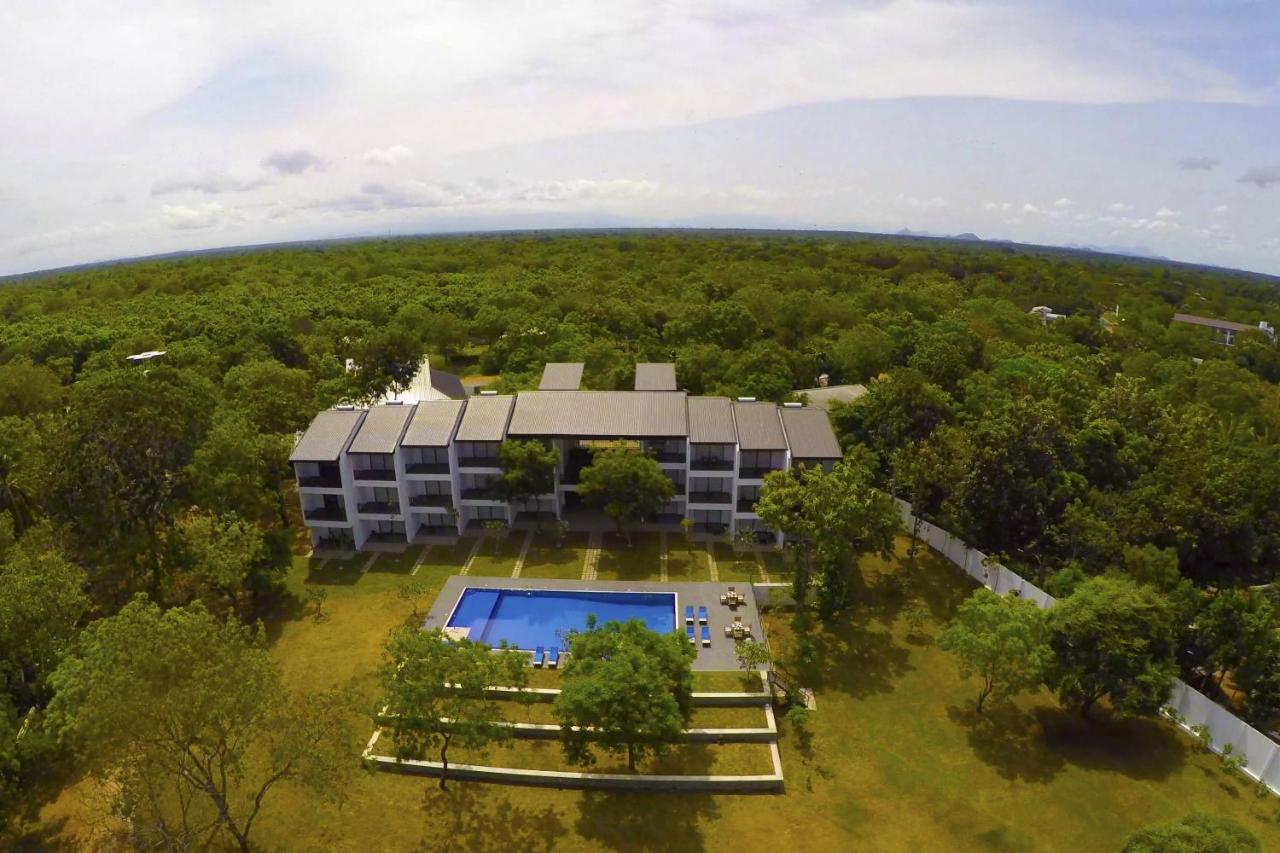 Grand Tamarind Lake Kataragama Exterior photo